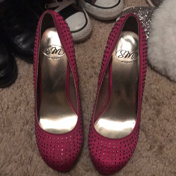 Pink heels - Picture 3 of 4